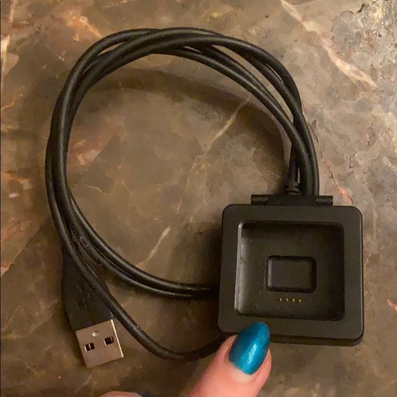 fitbit blaze charger